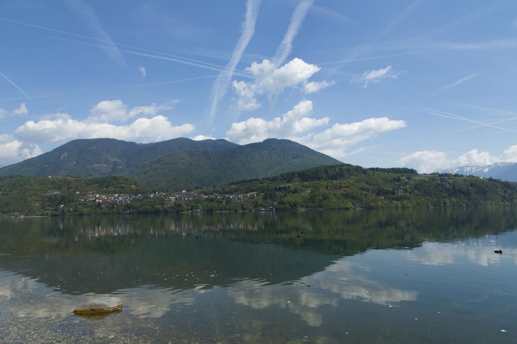 La Terrazza Sul Lago ペルジーネ・ヴァルスガーナ エクステリア 写真